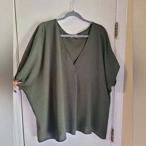 21. Ally Oops top sz 2X